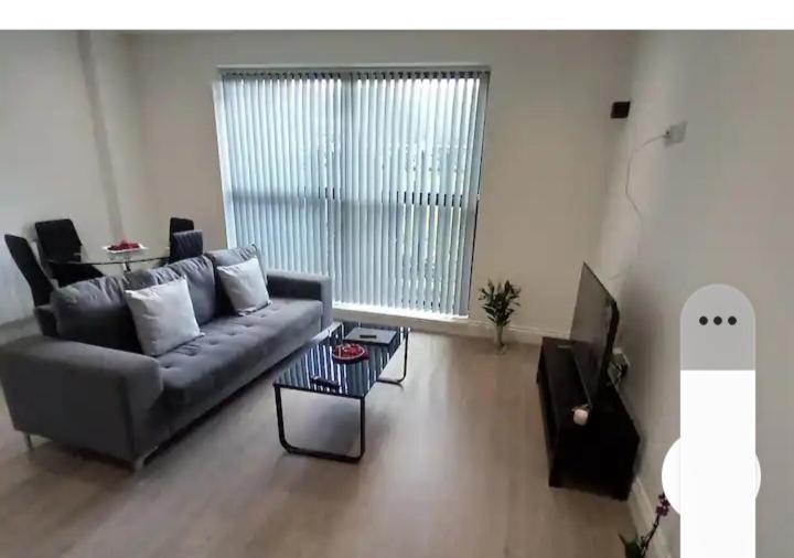 Cozy 2 Bedrooms Apartment Canvey Island Exterior photo